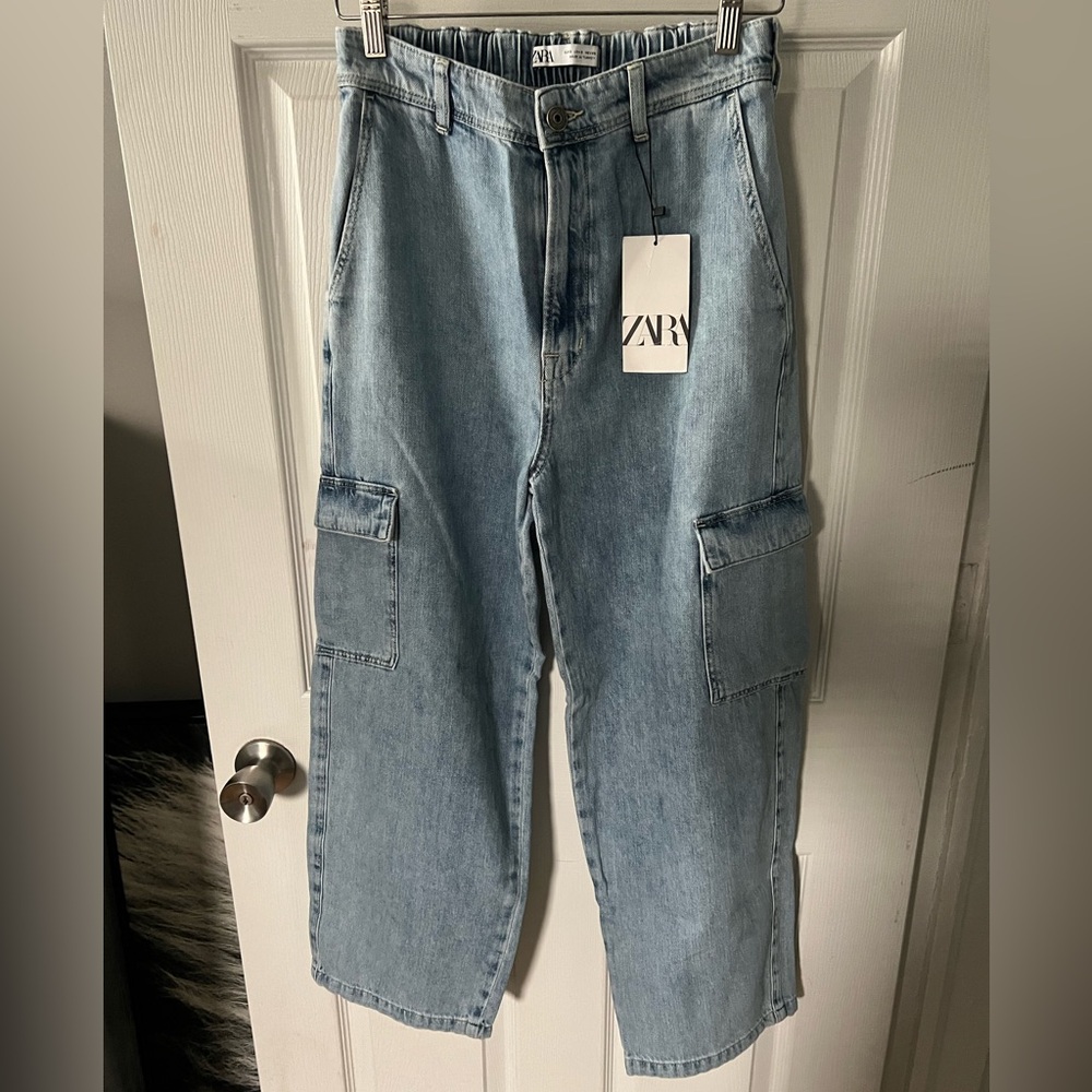 NWT: ZARA Cargo Jeans